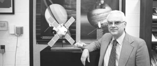 Πέθανε ο σπουδαίος αστρονόμος Φρανκ Ντρέικ - Πρωτοπόρος στην αναζήτηση εξωγήινης νοημοσύνης